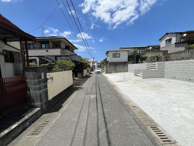 【その他】 | 福岡市東区香椎駅東4丁目7期　2号棟（全2棟）【仲介手数料無料・0円】 | 現地写真。前面道路です。