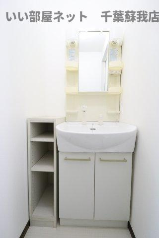 セモア中山アパートの洗面所|コンパクトで使いやすい洗面所