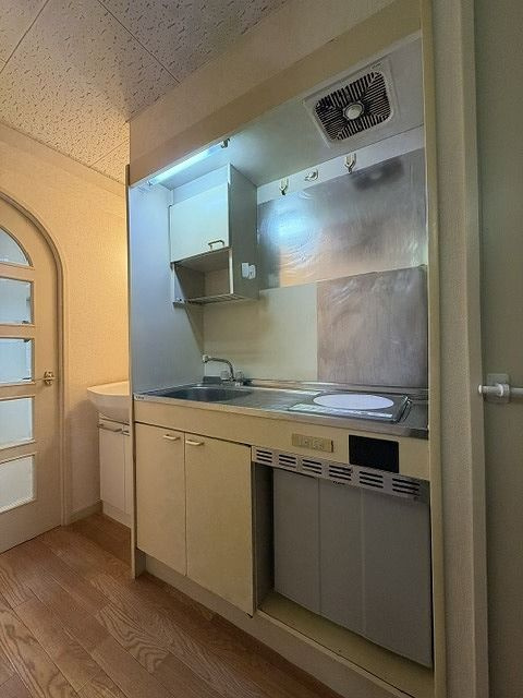 タイタス原のキッチン