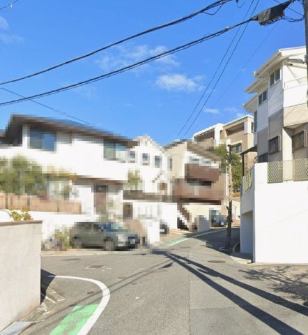 新甲陽町の前面道路含む現地写真