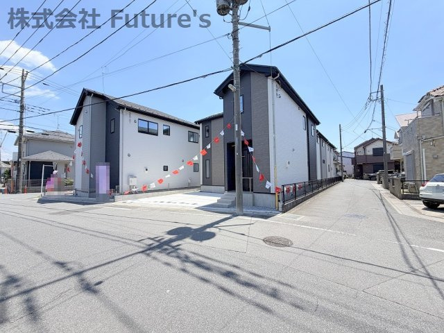 三郷市戸ケ崎1丁目　新築戸建　全4棟　1号棟の前面道路含む現地写真|前面道路含む現地写真です。