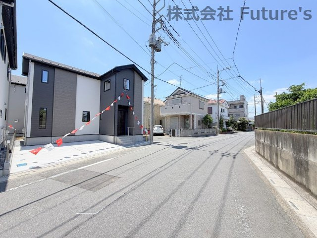 三郷市戸ケ崎1丁目　新築戸建　全4棟　1号棟の前面道路含む現地写真|前面道路含む現地写真です。