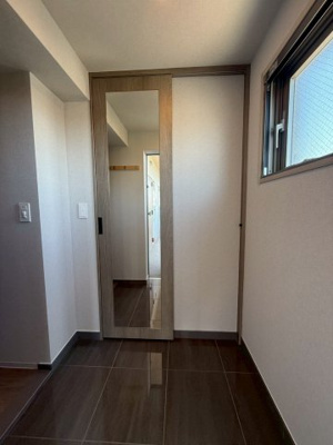 【玄関】 | ファーストフィオーレ新町ファジスタ