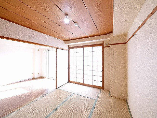 シャトー天理の和室|和室は客間としても使えますね