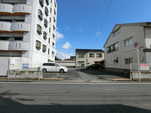 エクセル富士見の駐車場