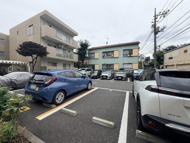 【駐車場】 | コープ野村練馬氷川台　（成増店） | 敷地内駐車場。空き状況は管理会社要確認。