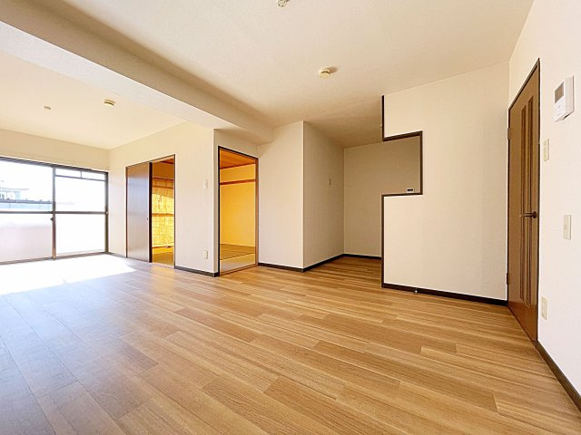 【居間・リビング】 | アクシス呼続【名古屋市賃貸・エレベーター付】
