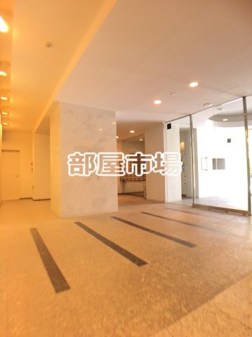 プレール・ドゥーク御徒町のロビー
