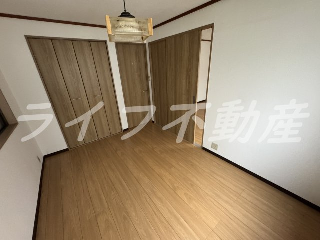 ニッコーハイツの洋室|明るい洋室です