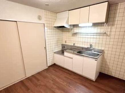 ロワイヤル東井堀12のキッチン|※類似間取り別室写真
