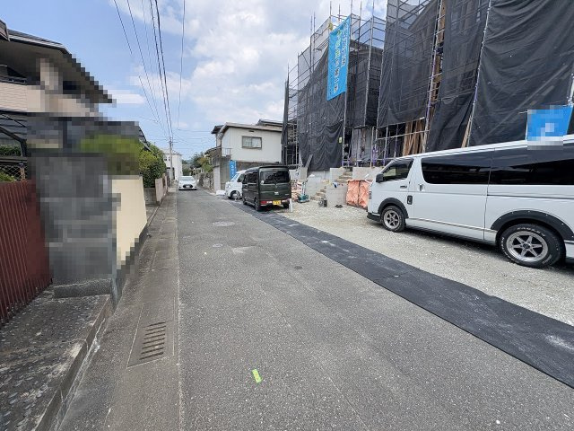 【その他】 | 福岡市東区香椎駅東4丁目7期　1号棟（全2棟）【仲介手数料無料・0円】 | 現地写真。前面道路です。