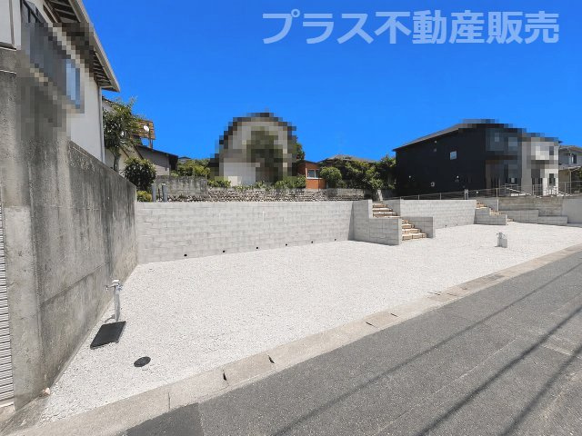 【外観】 | 福岡市東区香椎駅東4丁目7期　1号棟（全2棟）【仲介手数料無料・0円】 | 現地写真。プラス不動産販売なら、現場の全ての棟をまとめてご見学頂けます。