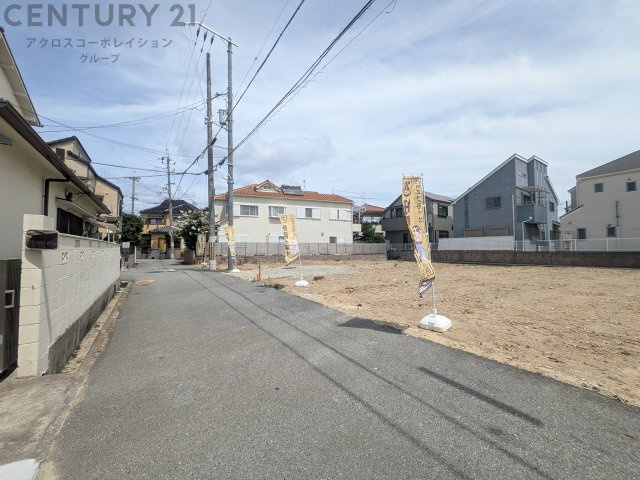 徒歩・自転車圏内に複数の食品スーパーや大型商業施設が揃っており日々のお買物便利な立地です。