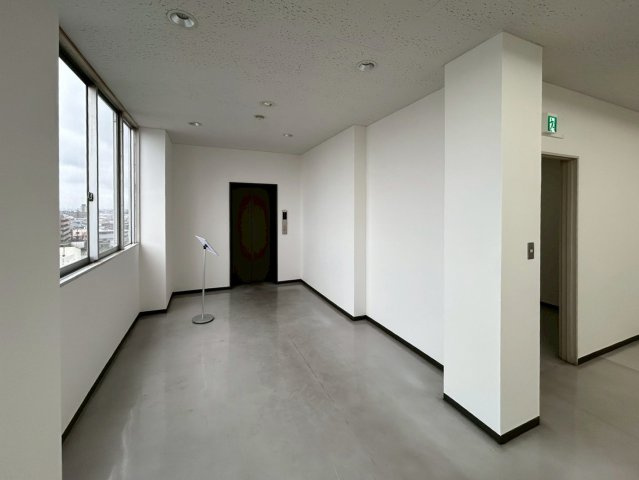 摂津倉庫の内装