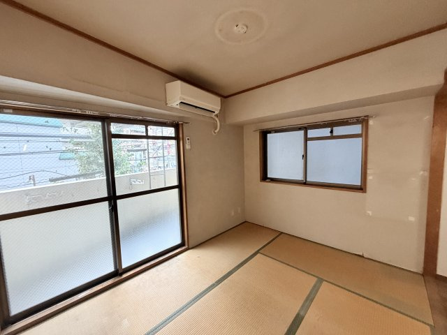 サンビルダー六甲駅前　の和室