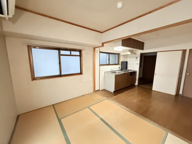 サンビルダー六甲駅前　の和室