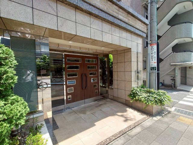 【エントランス】