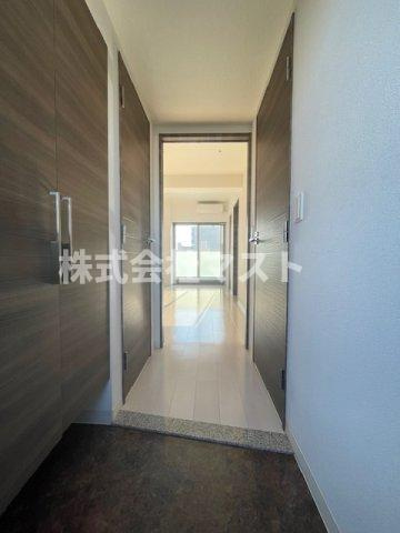 ミラージュパレス南堀江の玄関
