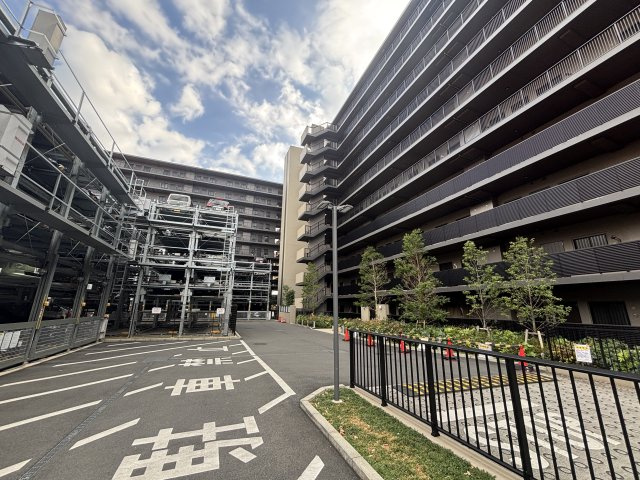 【駐車場】