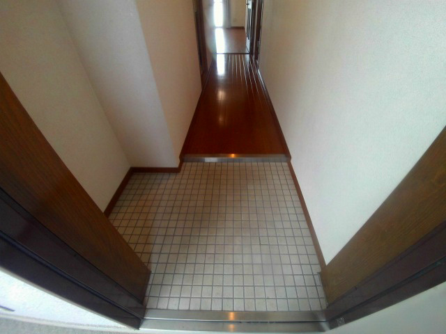 マノワールＩＮＯの玄関