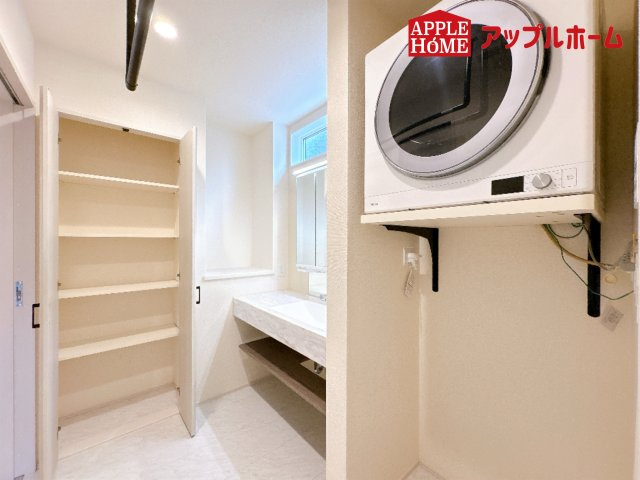 [新築住宅] 鴻巣市吹上本町2丁目 全2棟の独立洗面台|洗濯乾燥機設置済み