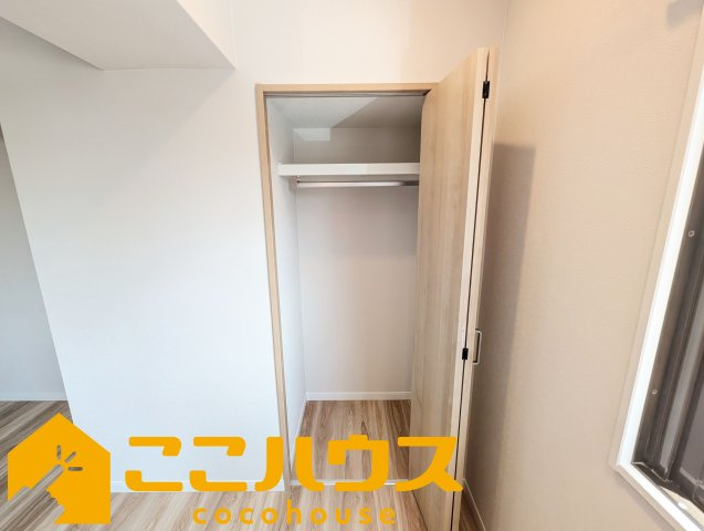 ライオンズマンション泊の収納|衣類を整理しやすい収納空間◎