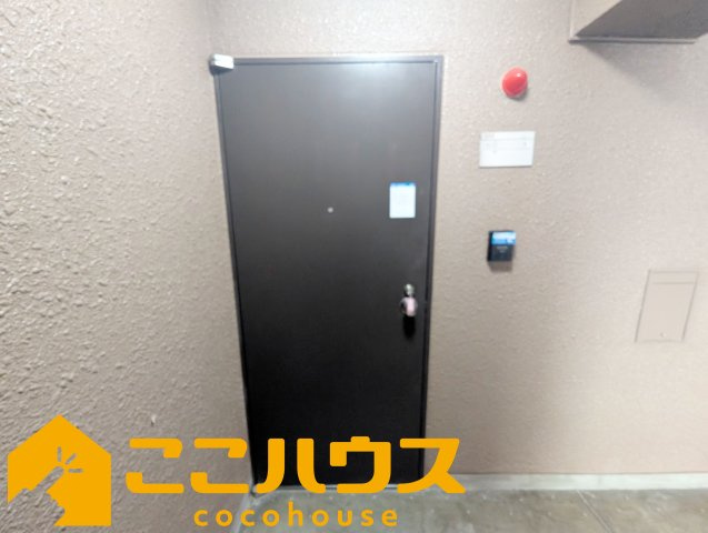 ライオンズマンション泊の玄関|（外）玄関