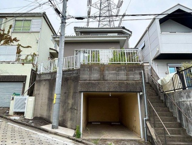 横浜市磯子区栗木２丁目 中古戸建て【仲介手数料無料】