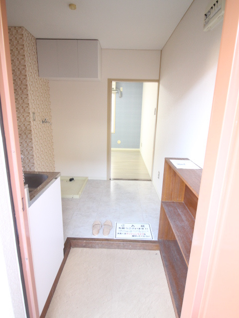 サンヴィエール長岡の玄関|同型参考写真