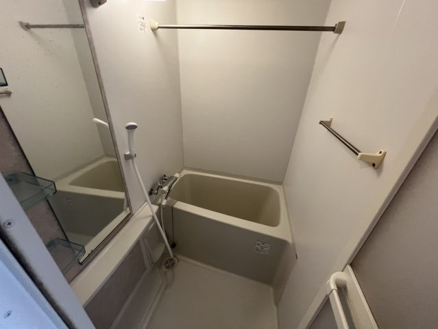 AXIS桜通内山の浴室