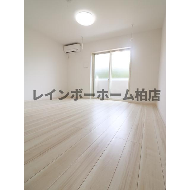 【仲介手数料：50％OFF】対象物件！の居間・リビング|使いやすいリビングです
