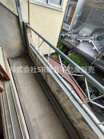 若江東町1丁目中古テラスハウスのバルコニー|バルコニーは両面にあります♪