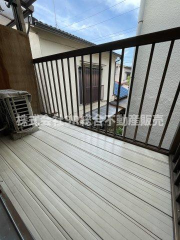 若江東町1丁目中古テラスハウスのバルコニー|東側のバルコニーは広めで陽当たり良好です！