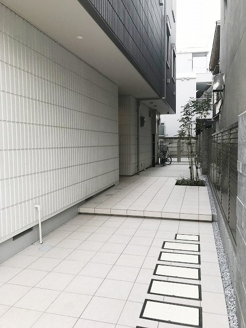 ａｚａｌｅａ三軒茶屋のエントランス