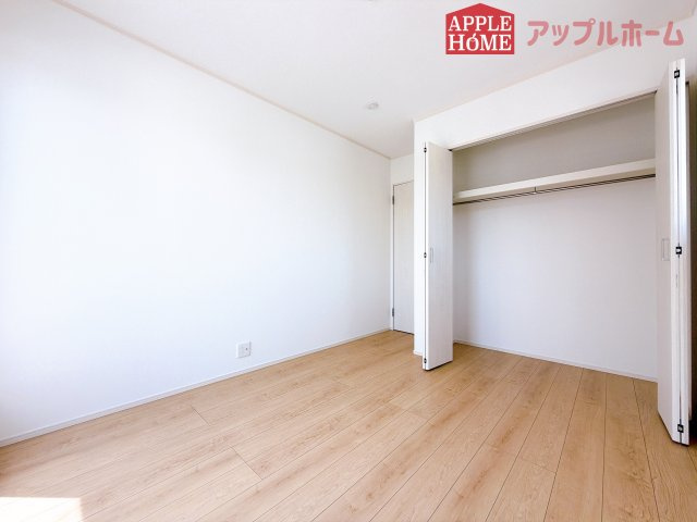 【新築住宅】深谷市緑ケ丘 全1区画の洋室|２階居室は全室収納あり！たっぷりある収納活用でお部屋もキレイを保てます♪
