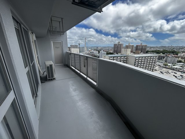 ライオンズステージ浦添弐番館のバルコニー