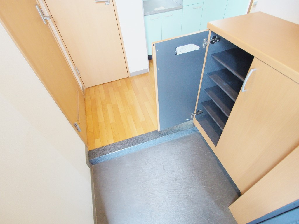 セレブ洋の玄関|※写真は別部屋の物です