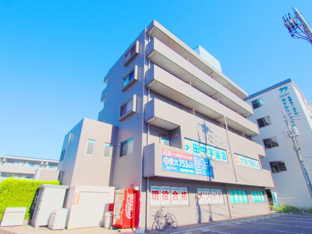 セレブ洋の外観