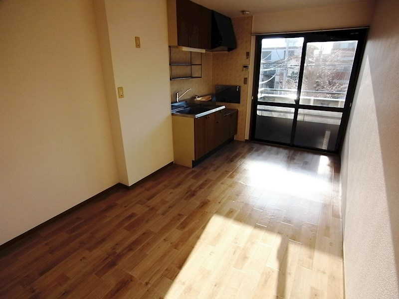 ロジェール芦屋の居間・リビング