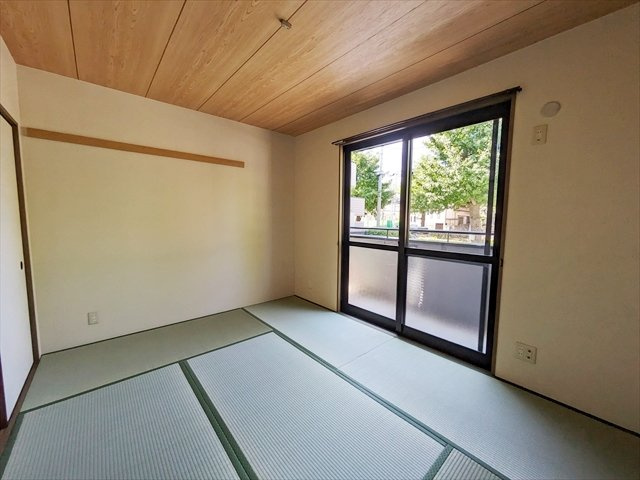 ロジェール芦屋の居間・リビング