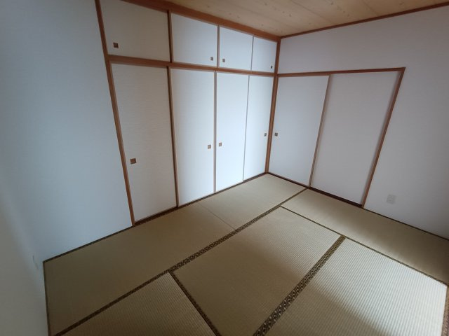 ポリフォニーSUGAの和室