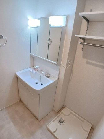 ラビアン　ローズの洗面所|忙しい朝には欠かせない洗面所です