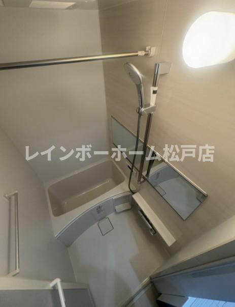 柏市北柏５丁目のアパートの浴室|日々の疲れを癒すお風呂付です
