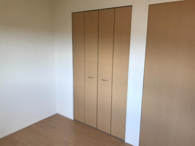 熊本市東区小山２丁目のアパートの収納|クローゼット