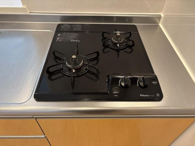 熊本市東区下南部１丁目のアパートのキッチン|2口ガスコンロ