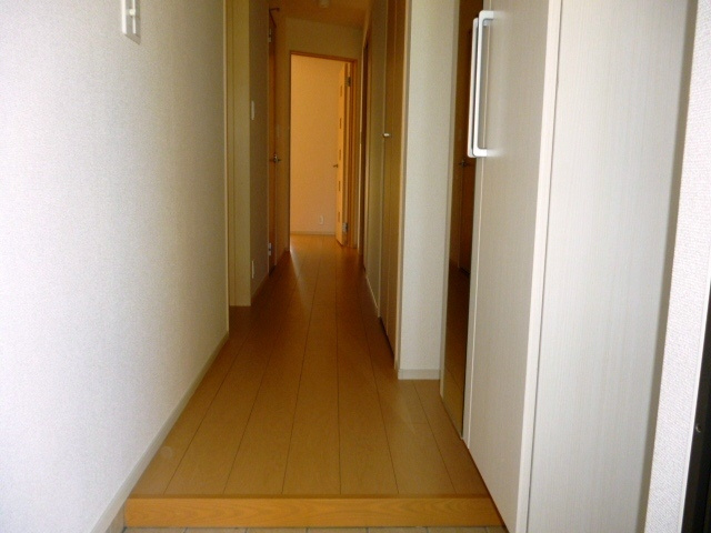 カーサ　アルバAの玄関
