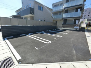 【駐車場】