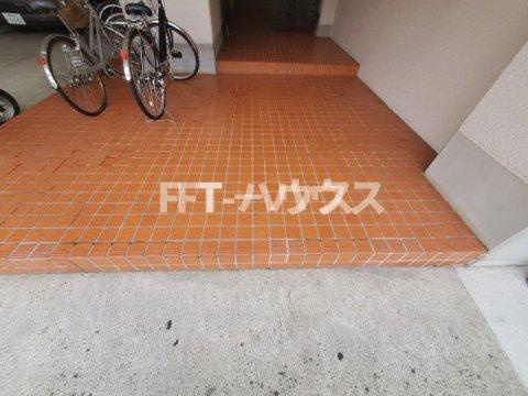 キャピタルステイの玄関