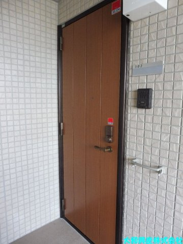 グレイスさくらの玄関