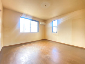 【寝室】